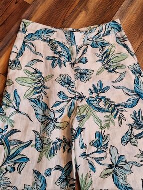 Tahari Wide Leg Crop Linen Pants Large Blue Floral Tropical Elastic Waist Beach